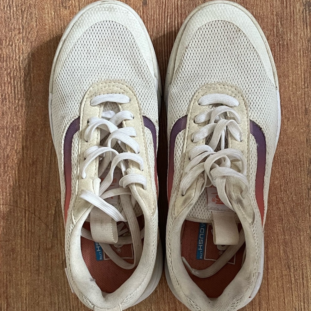 Vans sneakers size UK 5 (38) - Picture 2 of 4